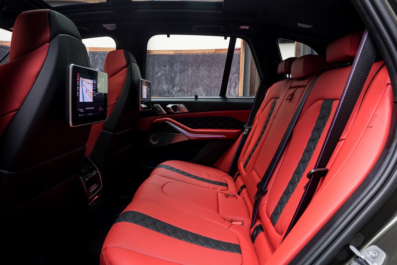 chi tiet bmw x5m competition 2020 mang mau xanh manhattan metal hinh 9