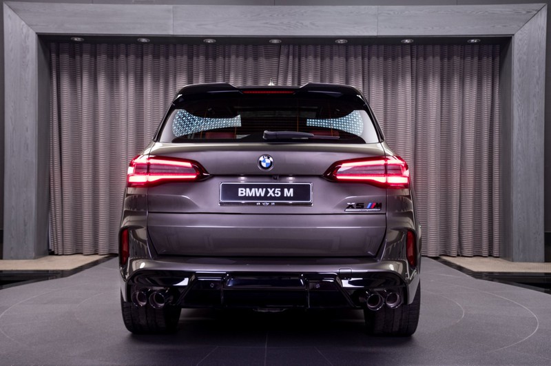 chi tiet bmw x5m competition 2020 mang mau xanh manhattan metal hinh 5