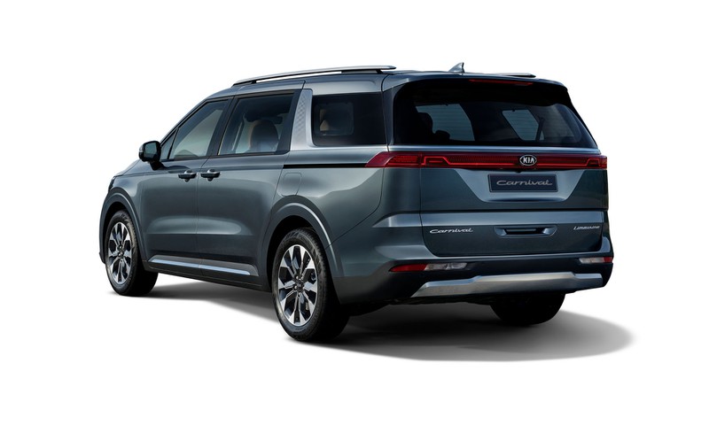 kia sedona 2021 goc canh va vuong vuc hon nham thu hut khach hang tre hinh 2