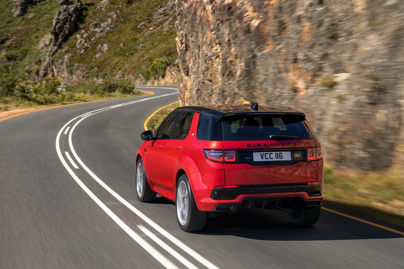 kham pha land rover discovery sport vua ra mat tai viet nam hinh 11