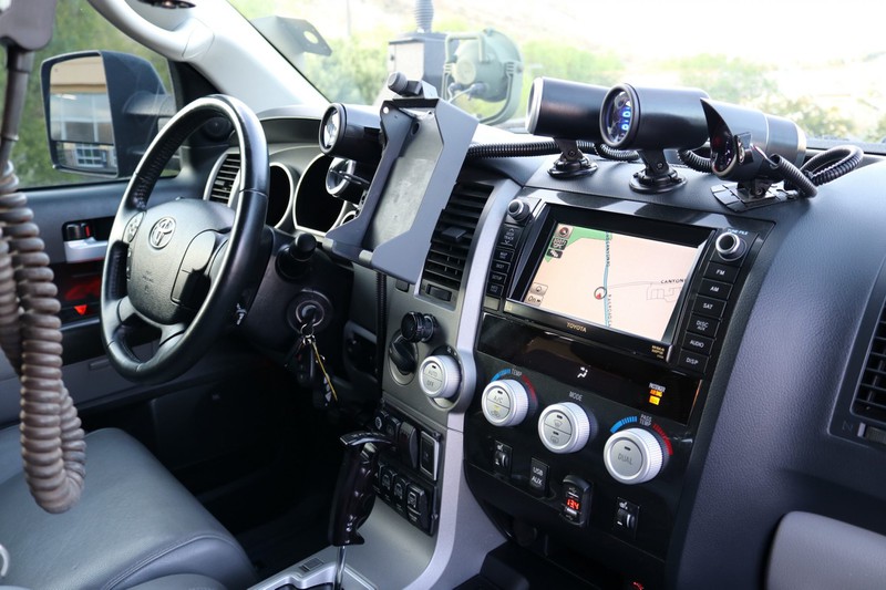 "quai thu" toyota tundra voi goi trang bi trd off-road hinh 12