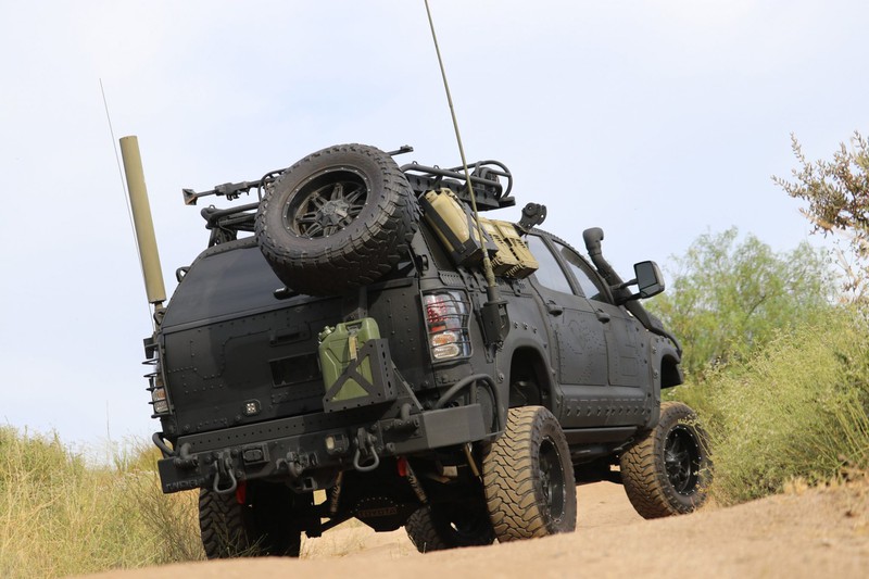 "quai thu" toyota tundra voi goi trang bi trd off-road hinh 9