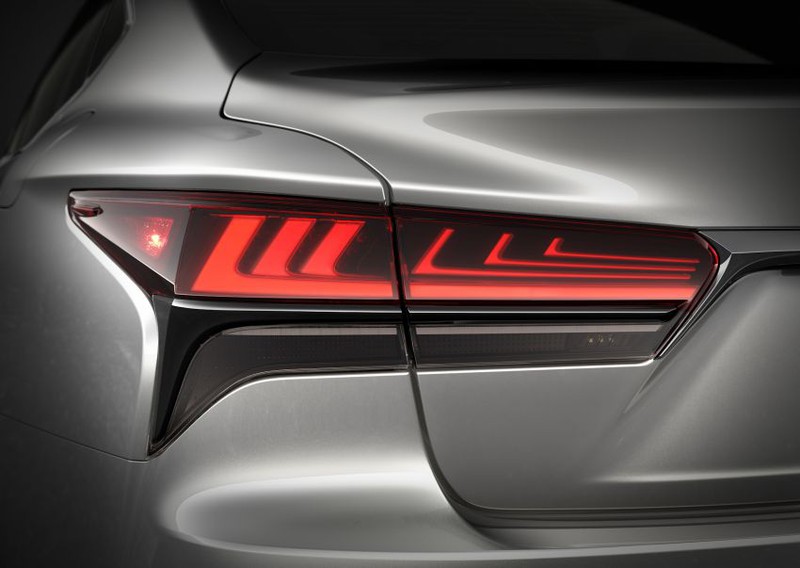 lexus ls ban nang cap 2021 se trang bi hang loat cong nghe tu dong hinh 7