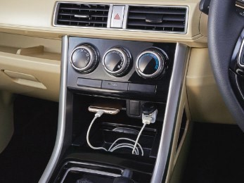 mitsubishi xpander nang cap lo dien tren duong hinh 9