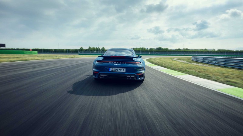 porsche ra mat 911 turbo va turbo cabriolet hinh 2