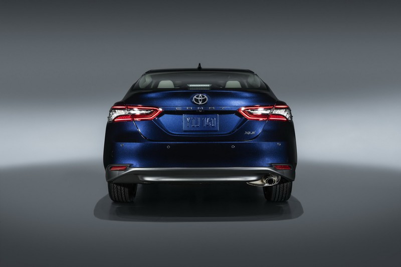 toyota camry 2021 co them phien ban xse hybird hinh 3