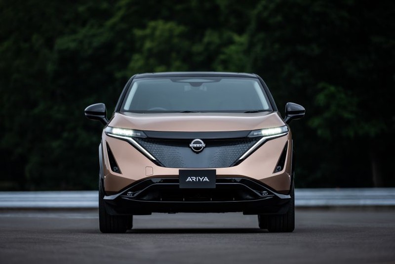 nissan ariya - doi thu suv dien moi cua tesla model y  hinh 4