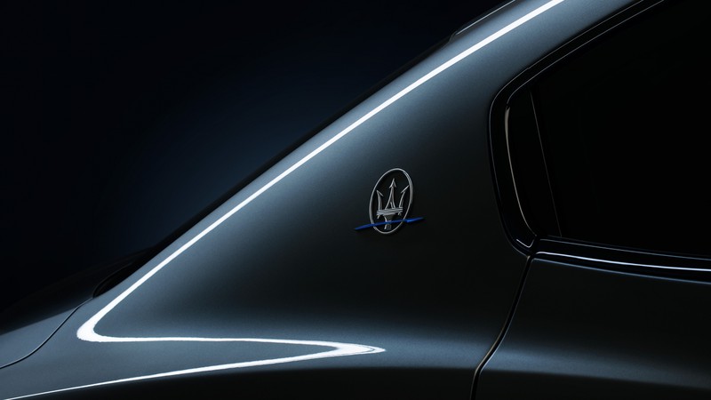 dien kien maserati ghibli hybrid vua duoc ra mat hinh 9
