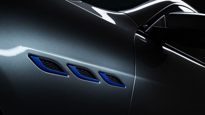 dien kien maserati ghibli hybrid vua duoc ra mat hinh 6