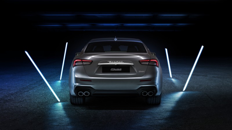 dien kien maserati ghibli hybrid vua duoc ra mat hinh 5