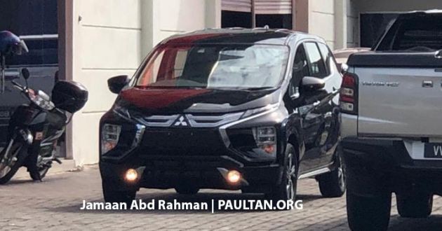 mitsubishi xpander nang cap lo dien tren duong hinh 1