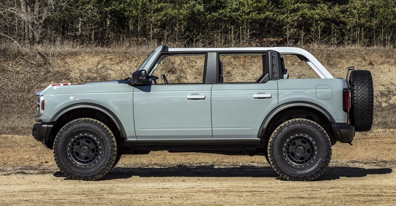 nhu cau tang cao, ford nang san luong bronco first edition len 7.000 xe hinh 2