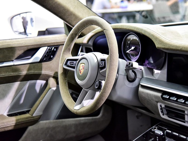 can canh porsche 911 carrera 4s doc nhat the gioi hinh 17
