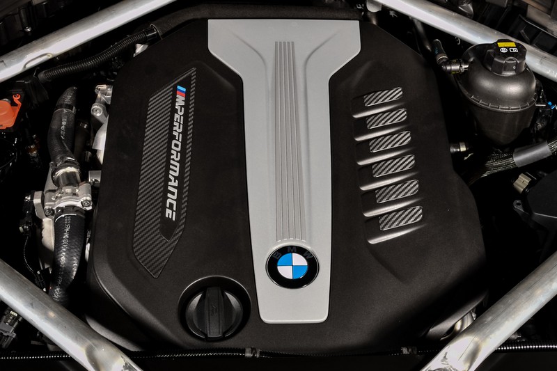 bmw x5 m50d va x7 m50d danh dau hoi ket cua dong co quad-turbo hinh 4
