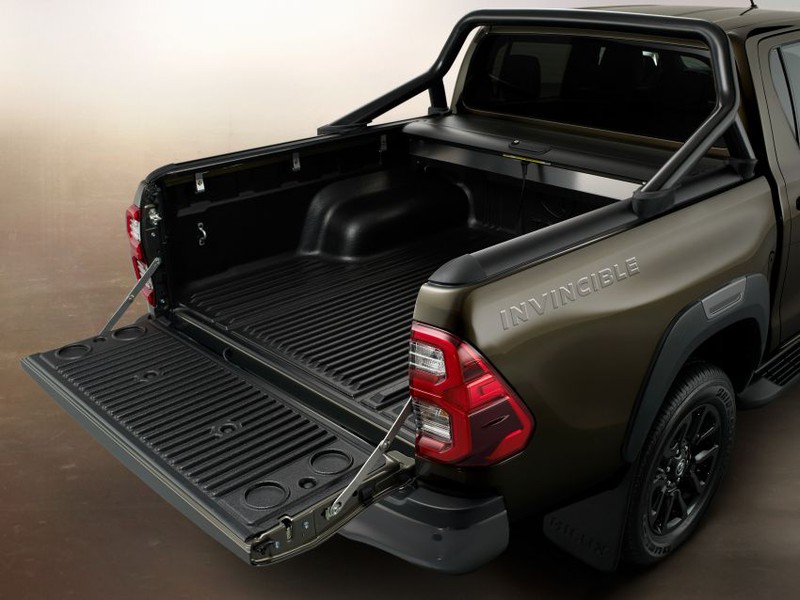 hinh anh chi tiet toyota hilux phien ban nang cap 2020 hinh 5