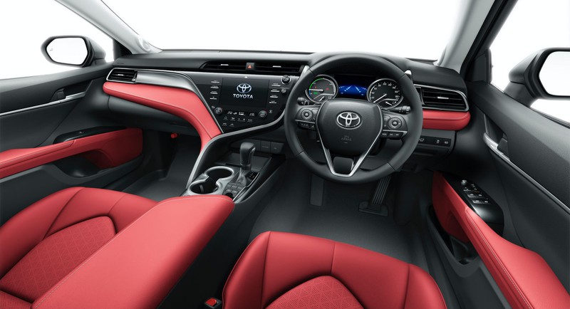 toyota danh dau cot moc 40 nam camry voi ban black edition hinh 5