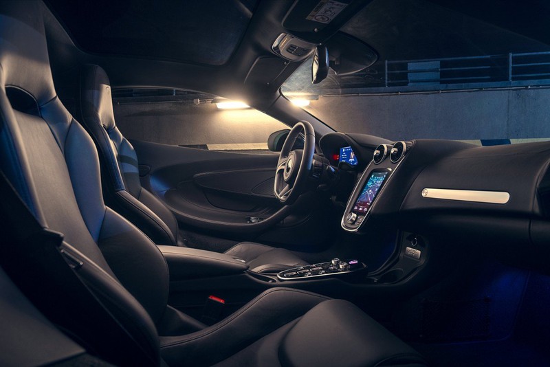 hang do novitec ra mat goi do cho mclaren gt hinh 11
