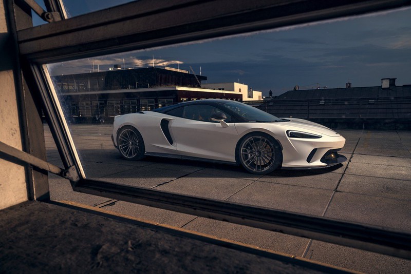 hang do novitec ra mat goi do cho mclaren gt hinh 1