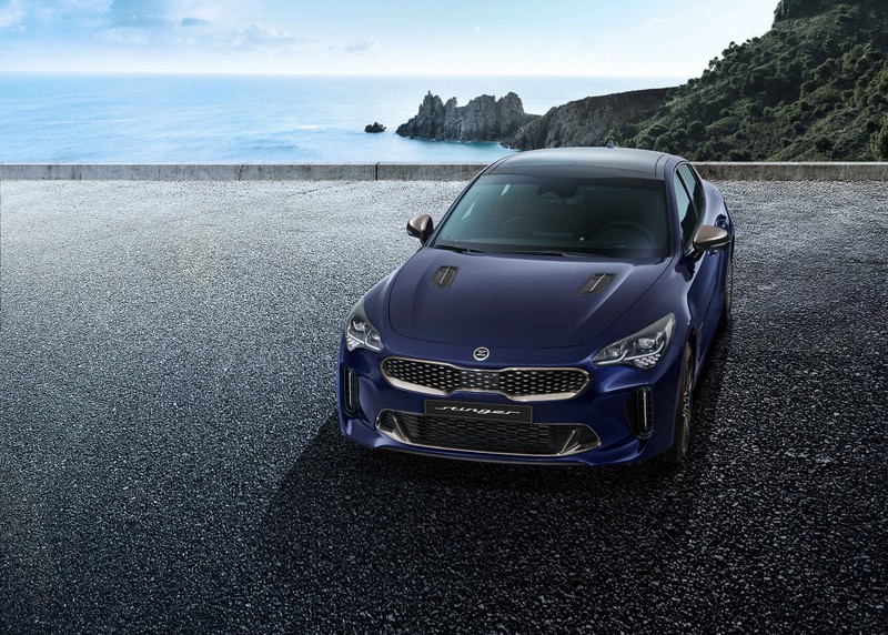 kia stinger 2021 nang cap de cai thien doanh so hinh 4