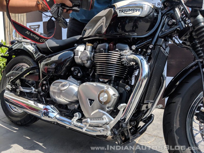 triumph bonneville speedmaster dat chuan bs6 vua ra mat hinh 3