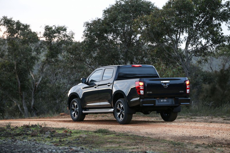 mazda bt-50 2021 se duoc ban ra tu thang 10/2020 hinh 2