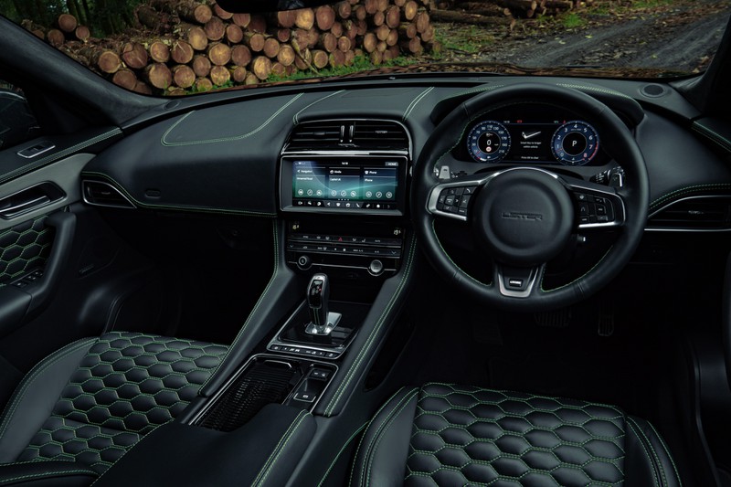 jaguar f-pace svr lister stealth 2021 - suv nhanh va manh nhat nuoc anh hinh 5