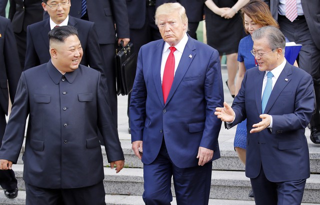 hoi ky bolton: ong moon khong duoc chao don trong cuoc gap trump-kim hinh 1