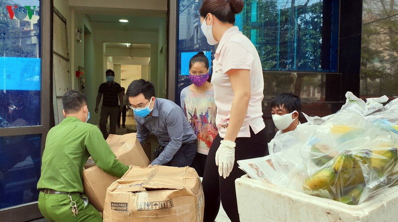chinh quyen giam sat truong hop nghi ngo mac covid-19 tai nha the nao hinh 1