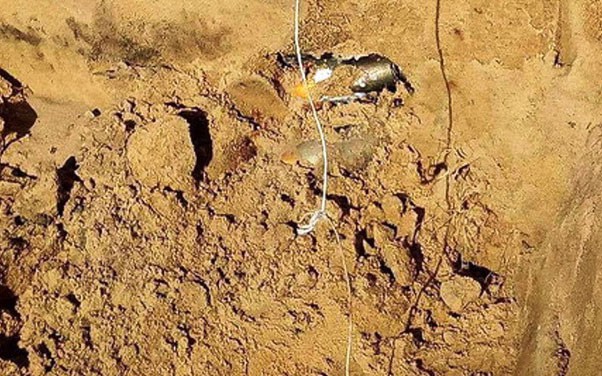 cuoc trung luu dan m79 khi di lam ray nan nhan bi da chan thuong hinh 1