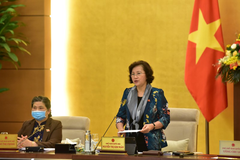 chu tich quoc hoi: siet ky luat, khong de dinh tre cong viec vi covid-19 hinh 1