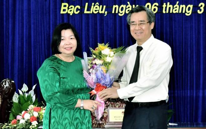 uy ban thuong vu quoc hoi phe chuan nhan su moi hinh 1