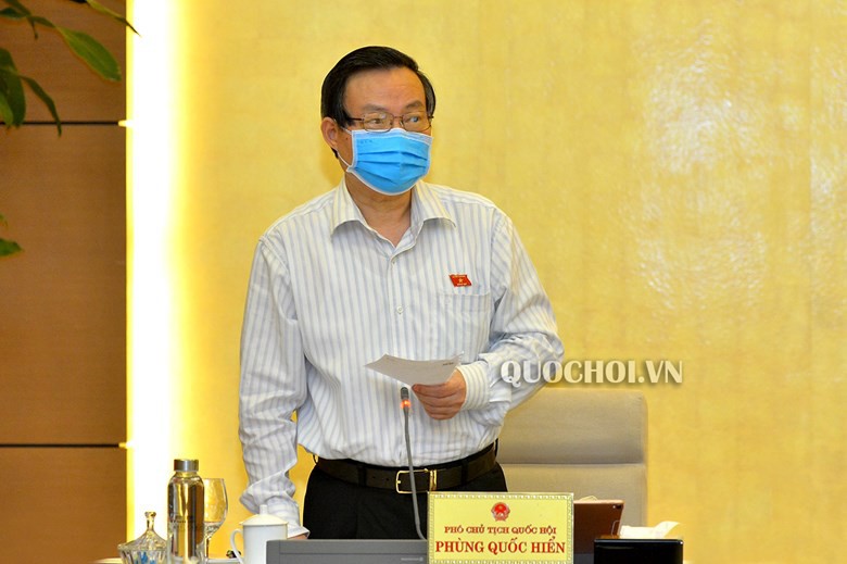 nhieu xe bien xanh 8-10 ty dong, co tiet kiem chong lang phi khong? hinh 2