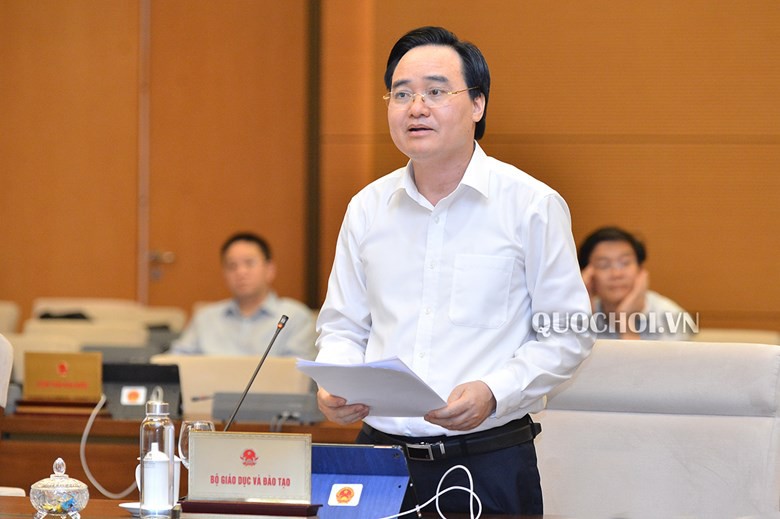 gia sach giao khoa cao hon truoc, can ho tro the nao? hinh 1