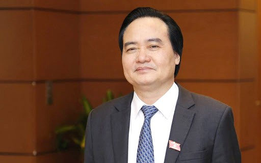bo truong phung xuan nha noi ve viec chu tich tinh kiem hieu truong hinh 1
