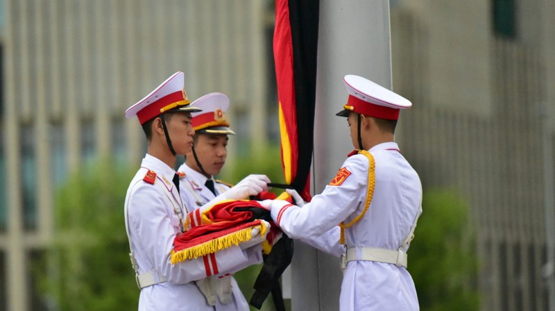 le vieng nguyen tong bi thu le kha phieu hinh 42