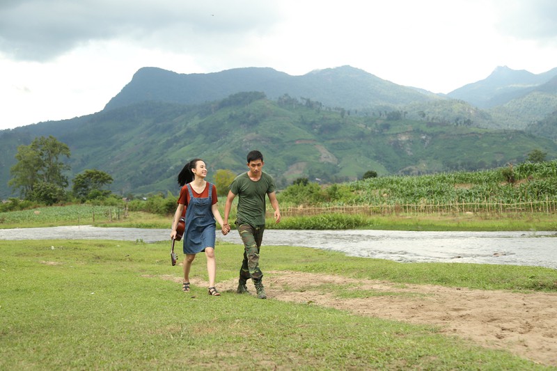 angela phuong trinh hanh phuc nam tay "nguoi tinh"  vo canh  hinh 7
