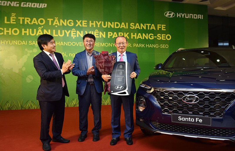 hlv park hang seo duoc tang xe hyundai santa fe 2019  hinh 1