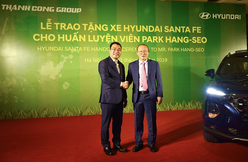 hlv park hang seo duoc tang xe hyundai santa fe 2019  hinh 2