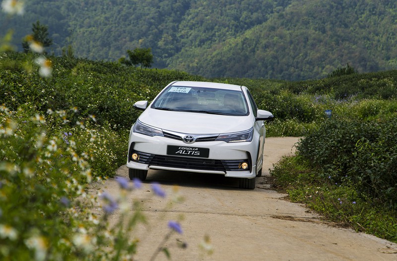 toyota bung no khuyen mai cuoi nam hinh 5