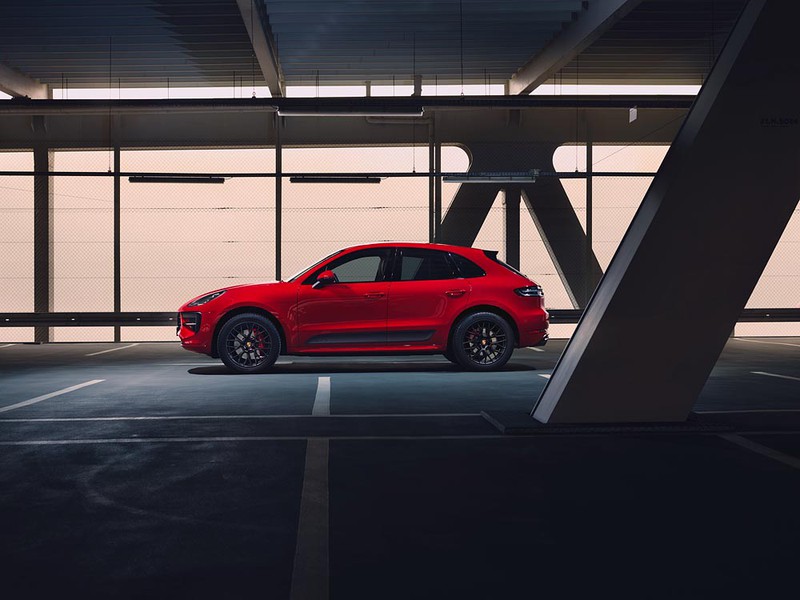 kham pha porsche macan gts cong suat 380 ma luc hinh 2