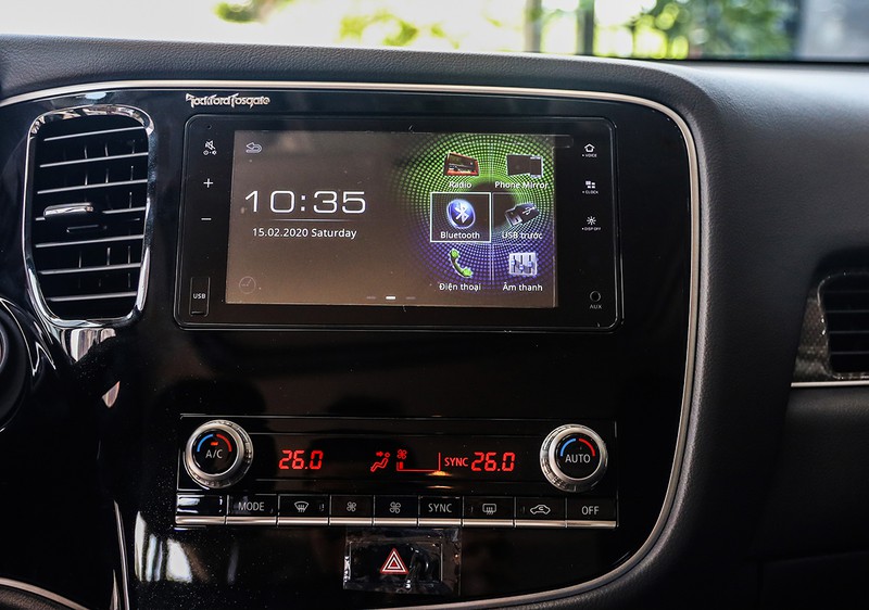 kham pha mitsubishi outlander 2020 gia tu hon 800 trieu dong hinh 5