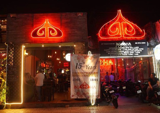 phi cong nguoi anh mac covid-19 sot cao lien tuc, phai can thiep ecmo hinh 1