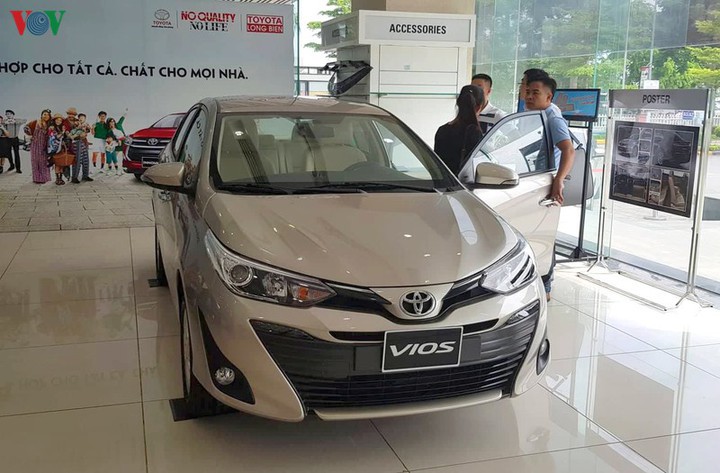 de xuat giam 50% phi truoc ba o to de kich cau tieu dung hinh 1