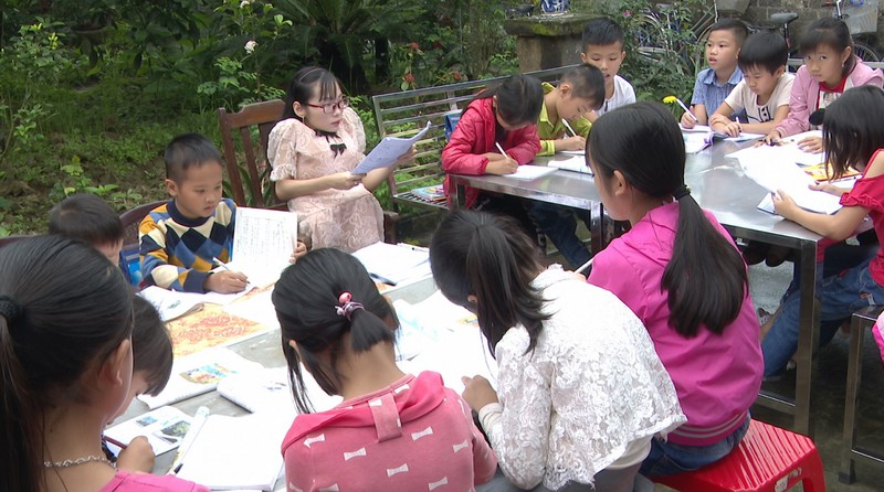 co giao xuong thuy tinh mo lop hoc "5 khong" hinh 3