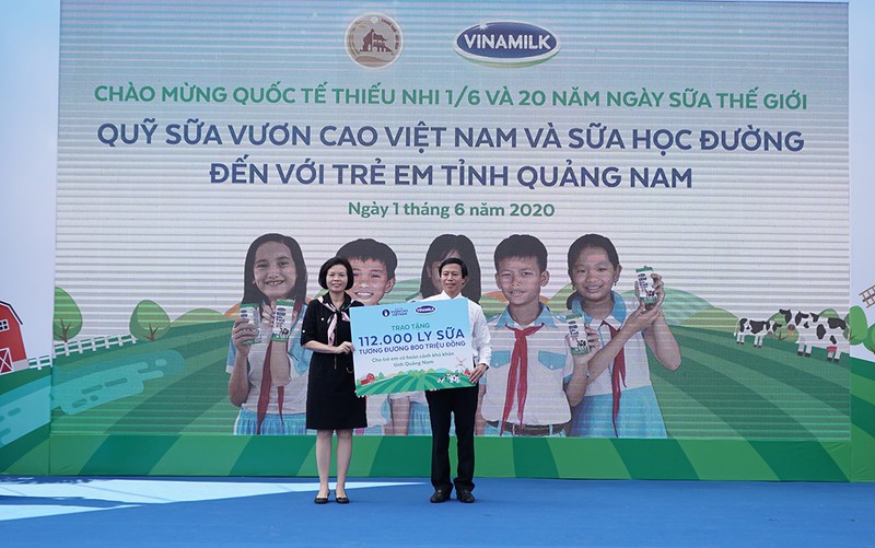 34.000 tre em quang nam don nhan niem vui uong sua tu vinamilk trong ngay 1/6 hinh 4