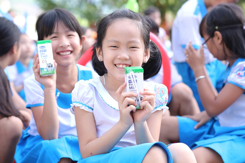 34.000 tre em quang nam don nhan niem vui uong sua tu vinamilk trong ngay 1/6 hinh 7