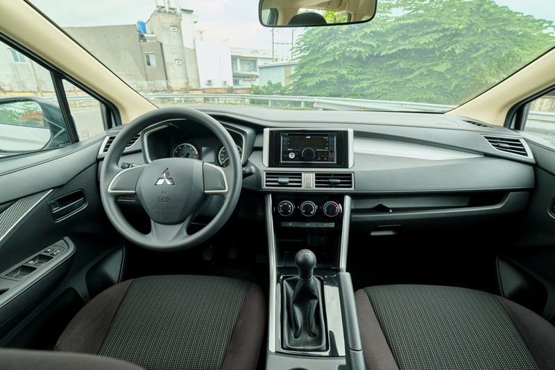 mitsubishi xpander them phien ban so san moi, gia tu 555 trieu dong hinh 3