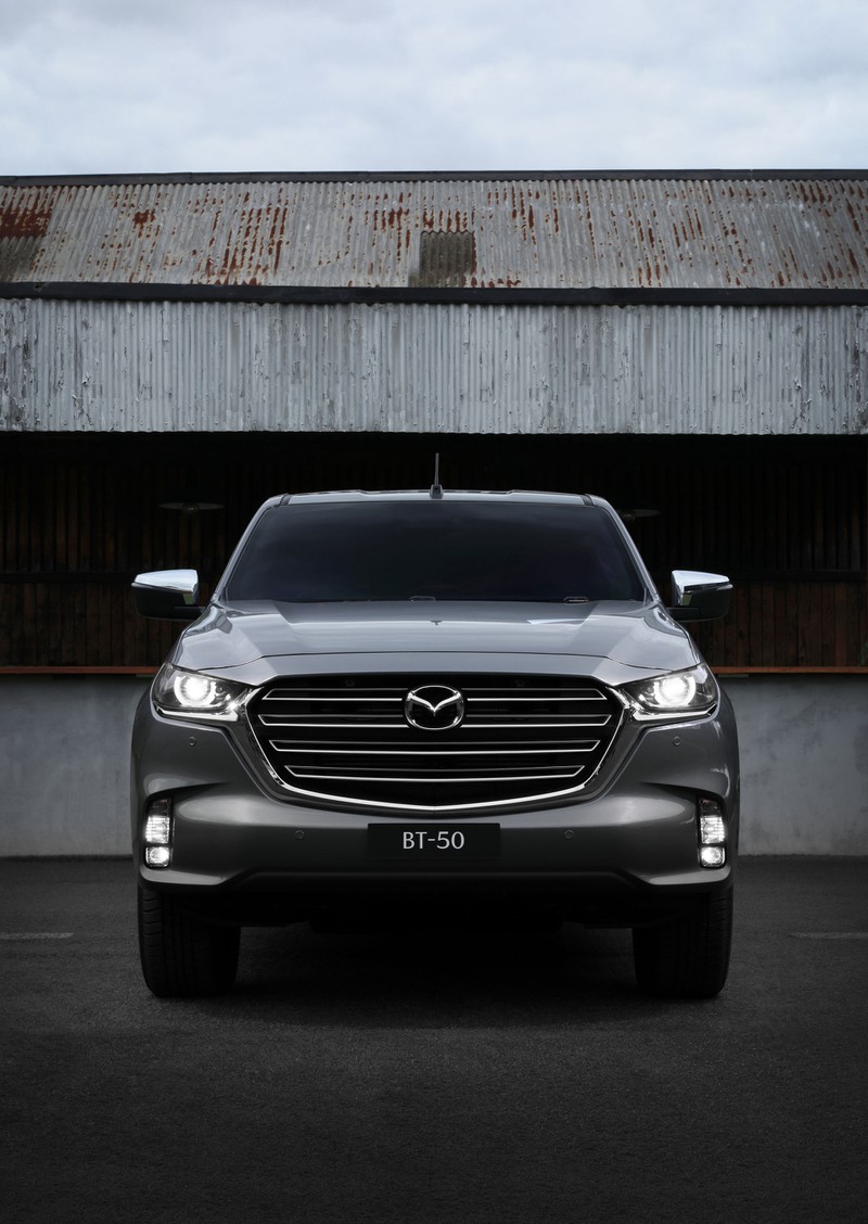 mazda bt-50 2021 thiet ke hoan toan moi chinh thuc ra mat hinh 5