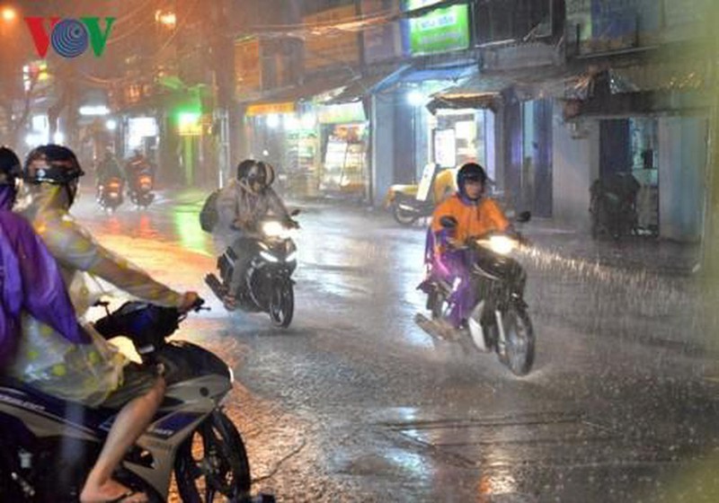 thoi tiet ngay 19/6: mien bac de phong loc, set, mua da... hinh 1