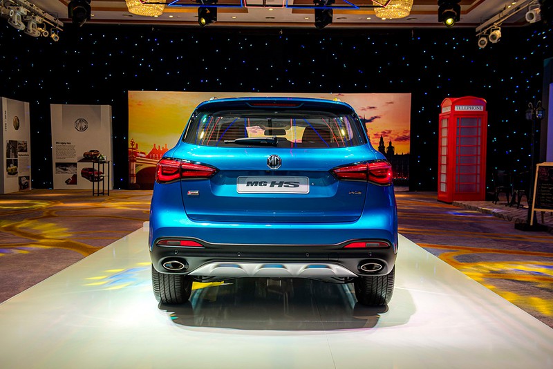 mg tro lai viet nam voi hai mau suv gia tu 518 trieu dong hinh 3